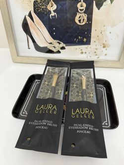 Laura Geller Dual Ended Eyeshadow Brush
