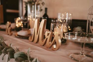 Wedding Supplies And Decor