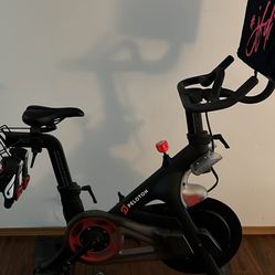 Peloton Bike
