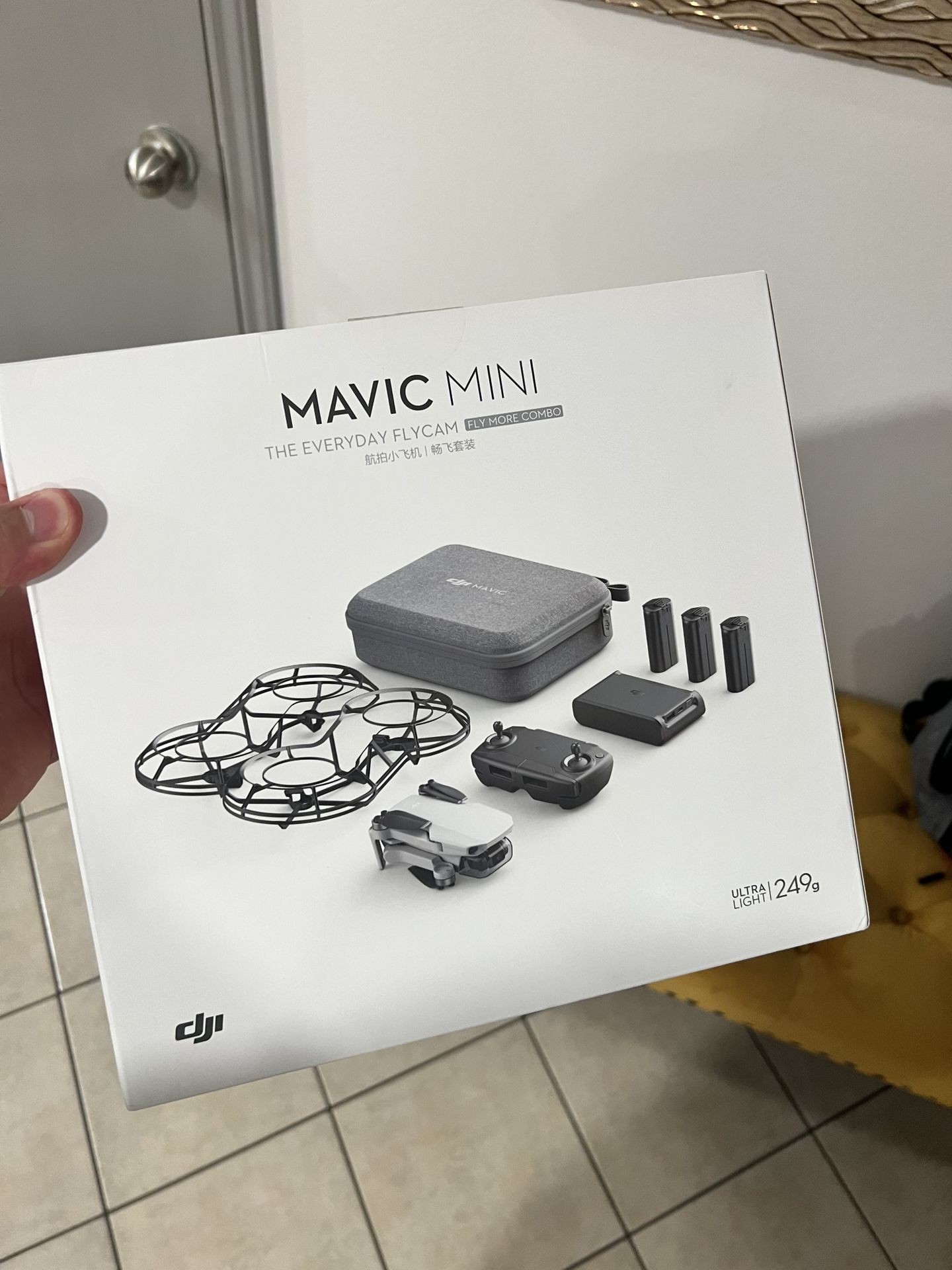 Mavic Mini Drone COMbO DJI (Brand new!!) 