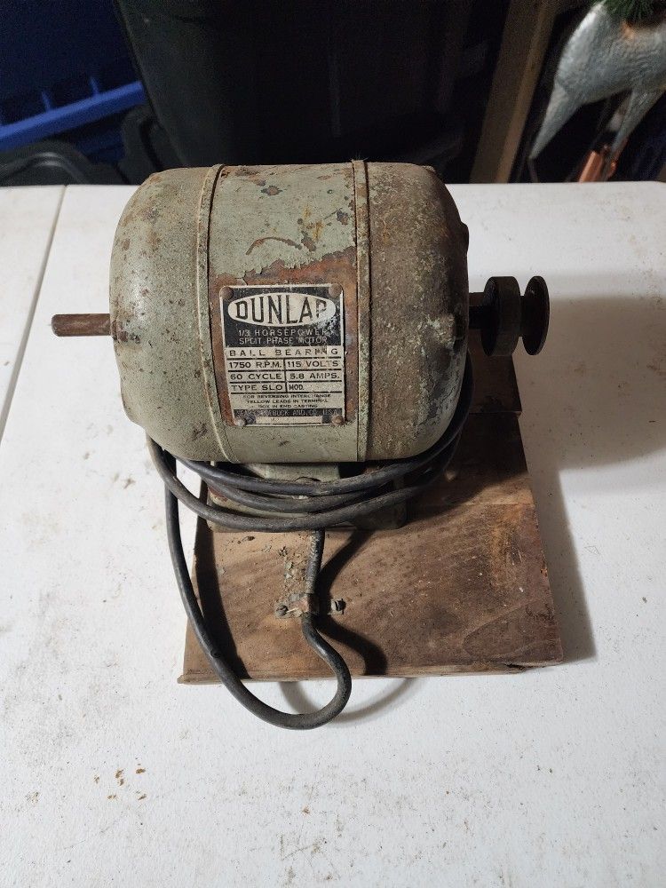 Vintage Dunlap Split-phase motor