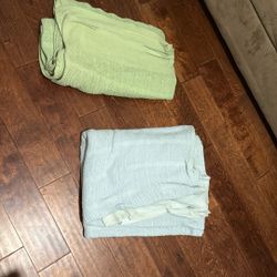 Cotton Woven Blanket Queen Size Both $25