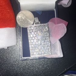 Solid silver Hypoallergenic rhodium Plated Moissanite 