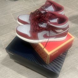 Jordan 1 Mid Cherrywood Red
