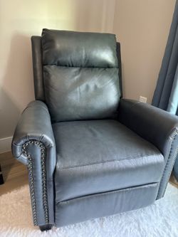 Genuine leather Recliner