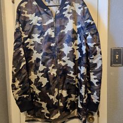 Camo Mens Jacket. Thin XL