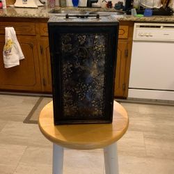 Wine bottle box