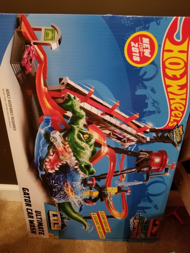 Hot wheels Ultimate Gator Car Wash