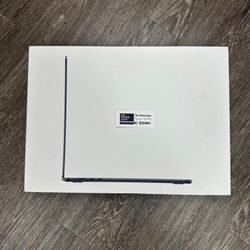 Apple MacBook Air M2 15.3 Inch M2 Chip - 90 Days Warranty - Payment Plan Available ONLY $1 DOWN