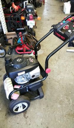 ***** Troybilt Pressure washer with Honda Engine 2600 psi 2.3 gpm Recently Serviced ********