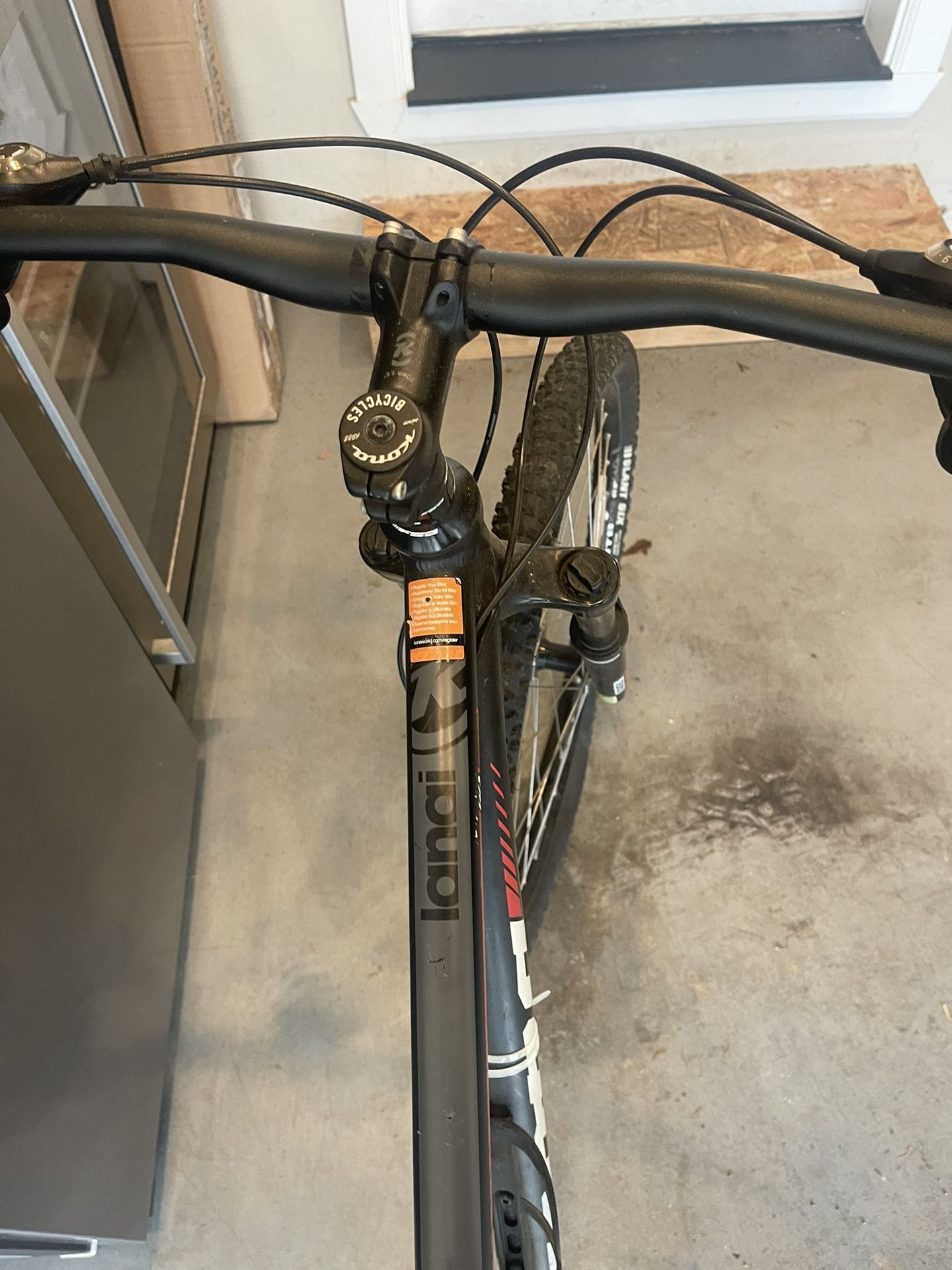 29” Kona mountain bike