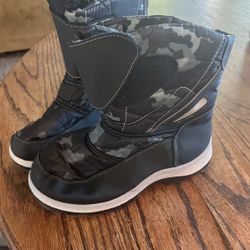 Snow Boots Boys Size 4