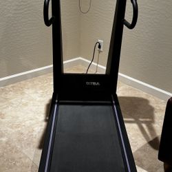 True 500 HRC (Heart Rate Control) Treadmill
