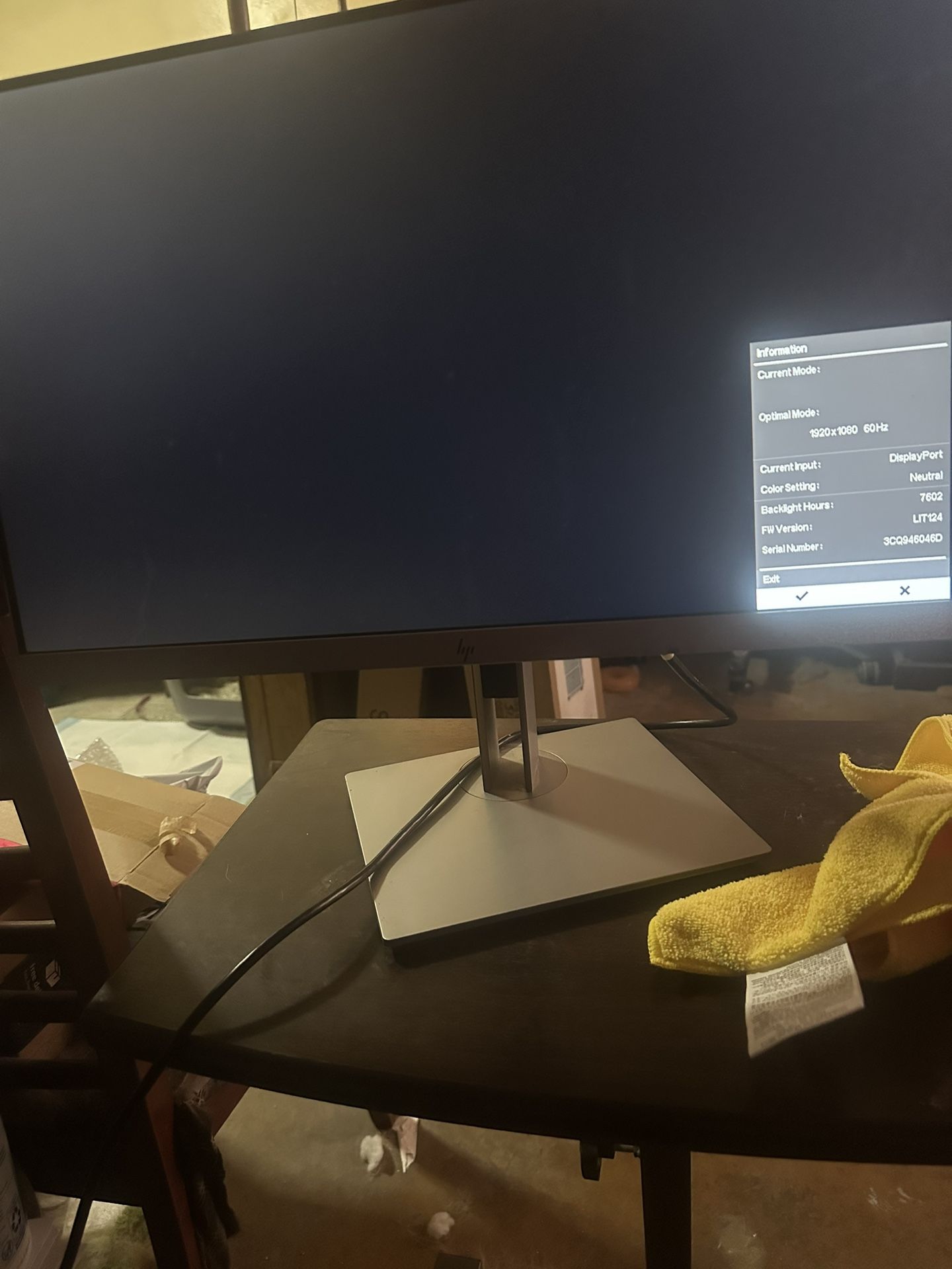 HP E233 23” LED Monitor – Full HD 1080p, Works Great!