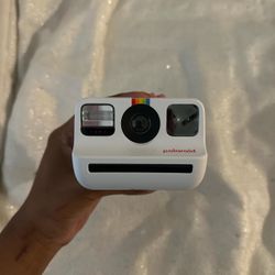 Polaroid White and Black Cameras-and-accessories(L4242)
