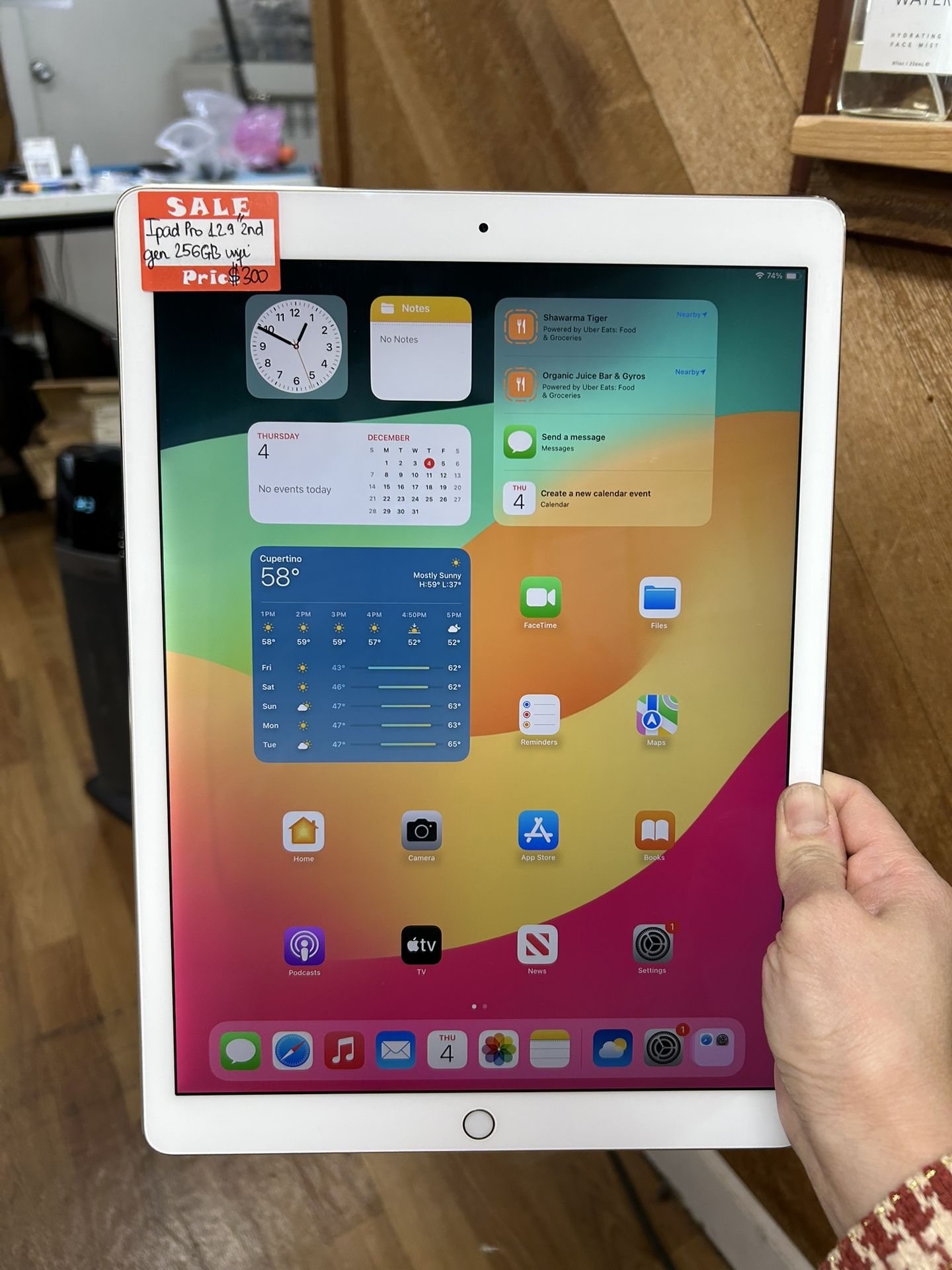Ipad Pro 12.9 inch 2nd gen 256GB wifi