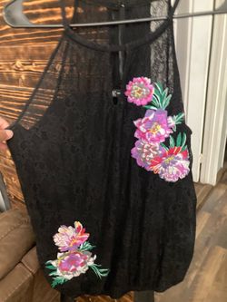 Woman’s Tank Top Size Medium