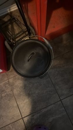 Steel pot