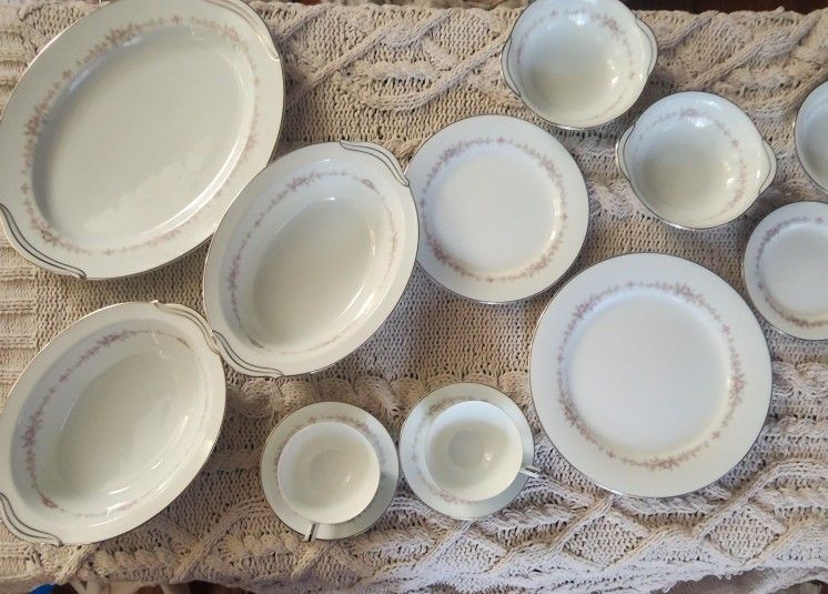 Vintage Noritake China, Fairmont, Japan Set For 12. 
