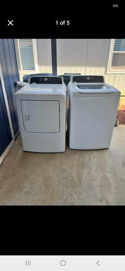 Frigidaire washer and gas dryer