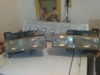 1996 Chevy Tahoe Front Head lights