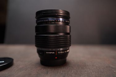 Olympus 12-40 f2.8 lens (MFT)