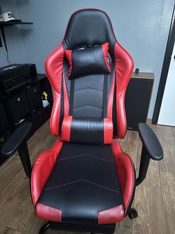Gaming chair and desk combo