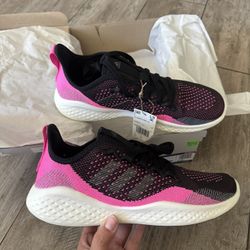 Brand New Black & Pink Fluid flow Adidas Women’s Gym Shoes