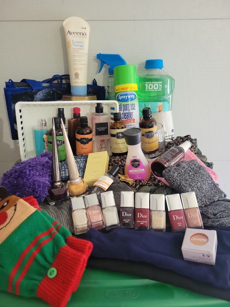 Misc Womens Items All For 10 Bucks