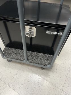 Truck toolbox
