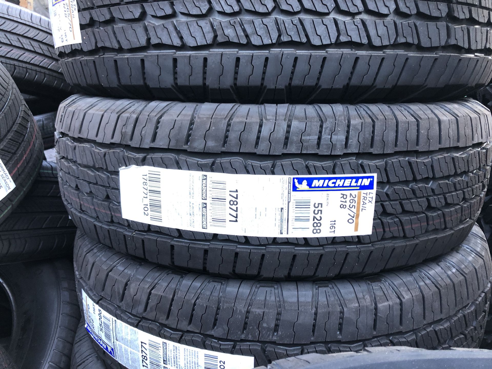 265/70/18. MICHELIN. LTX TRAIL. for Sale in Loma Linda, CA