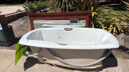 Jacuzzi and Mirror