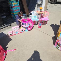 Barbie Houses 