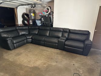 Sectional couch