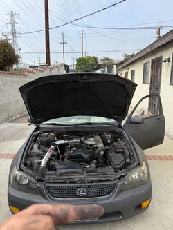 Lexus is300