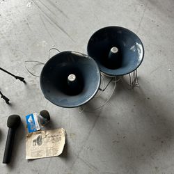Vintage Speaker And Mics 
