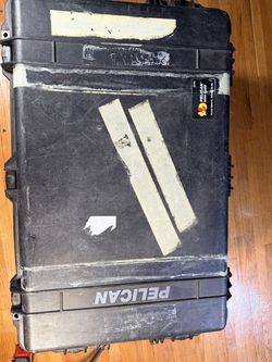 Pelican 1650 Rolling Hard Case Black with Lid Organizer & Foam