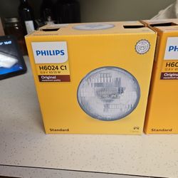 2 Philips Headlights, New Never Removed From Box