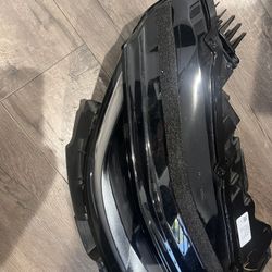 Tesla Model 3  Front LED Headlight Right Side 2024-2025 1694087-00-G