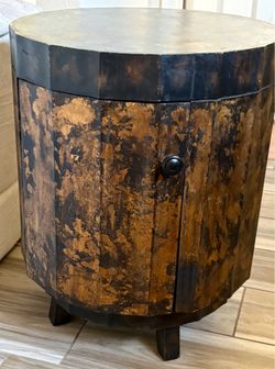 Nightstand/ End Table