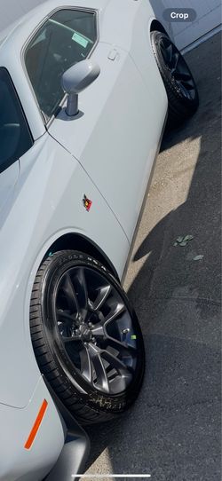 20” Scatpack oem wheels and tires