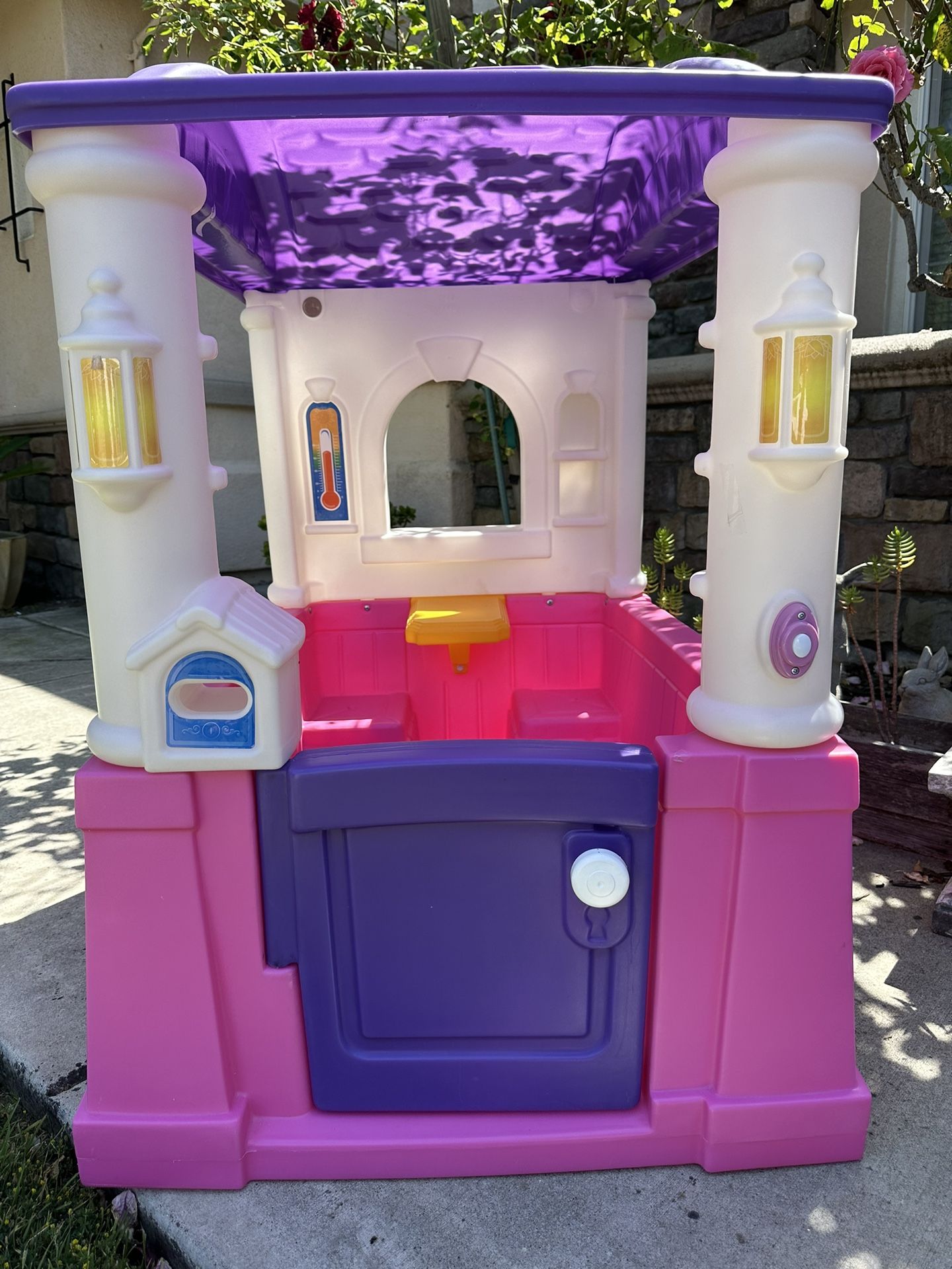 STEP2のフォーシーズンズプレイハウス Four Seasons Playhouse - Tan - Sam's Club
