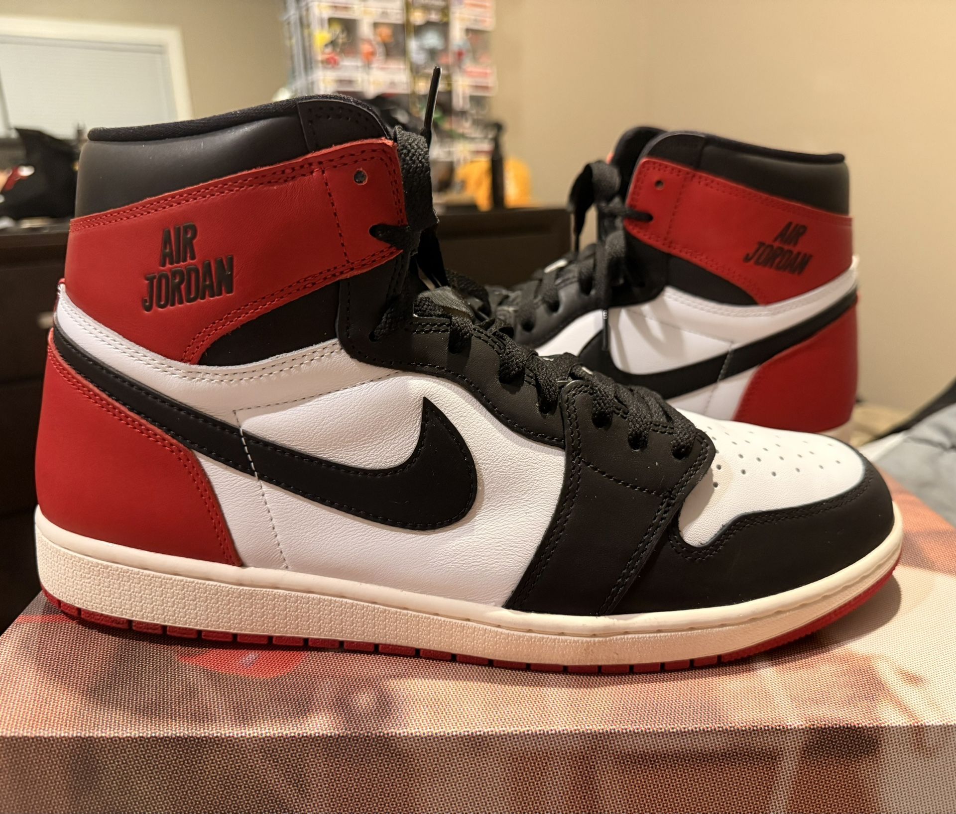 Size 15 Air jordan 1 Black Toe 2025