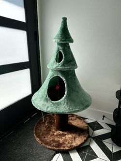 Christmas Cat Tree