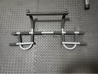 Iron Gym Pull-Up Bar - Total Upper Body Workout Bar for Doorway, Adjustable Width Locking, No Screws
