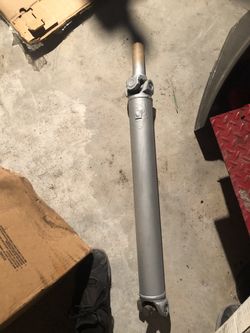 1986 corvette manual transmissions driveshaft, used