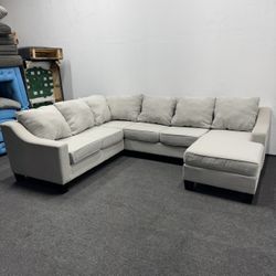Light Gray Sectional Couch - Good As New ❗️Half Priced❗️- Can Deliver