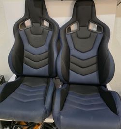 Universal racing seats for small cars