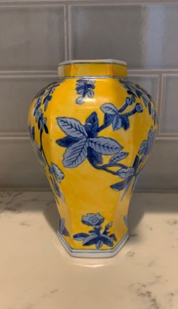 Porcelain Vase/ vessel