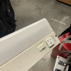 Work bench light corded 